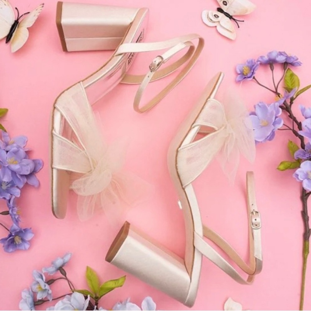 Badgley Mischka Tess Block Heel Sandals
